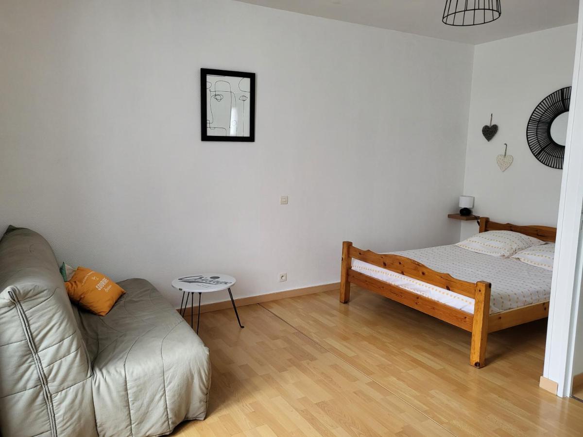 Gite Chamarel Les Aubiers Экстерьер фото